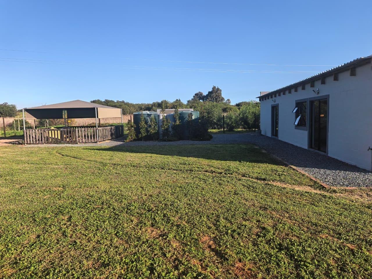 Image 2 of 6