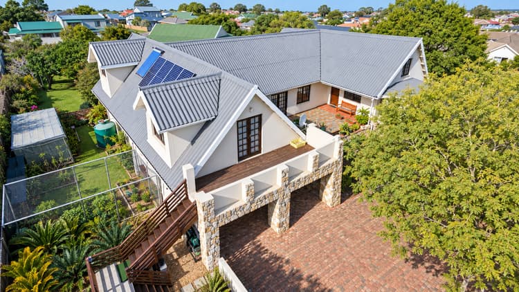 Main property image