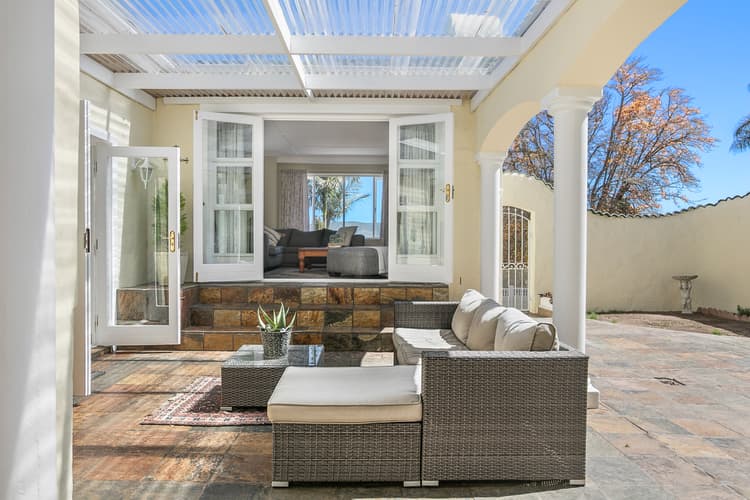 Main property image