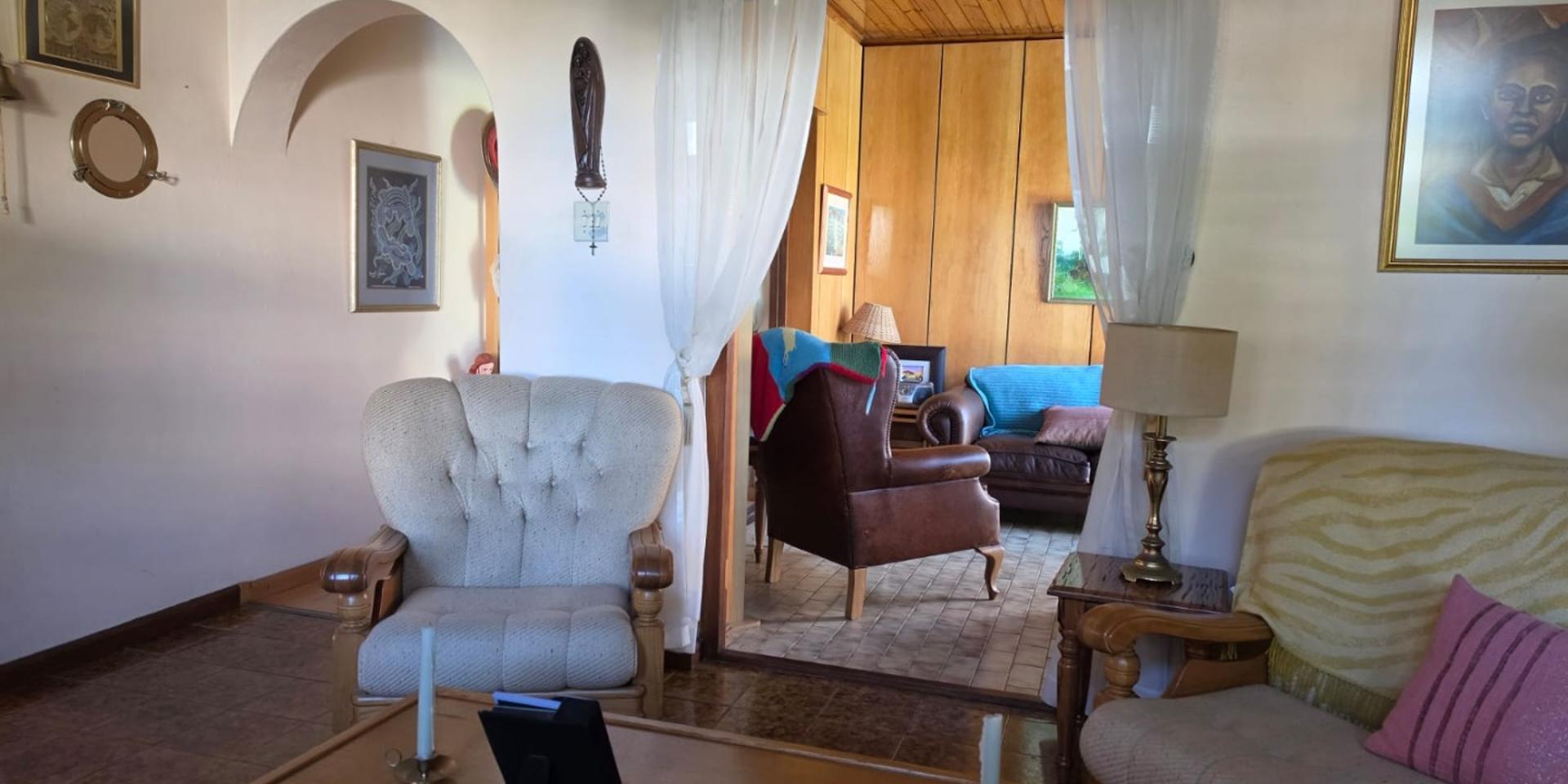 Image 4 of 6