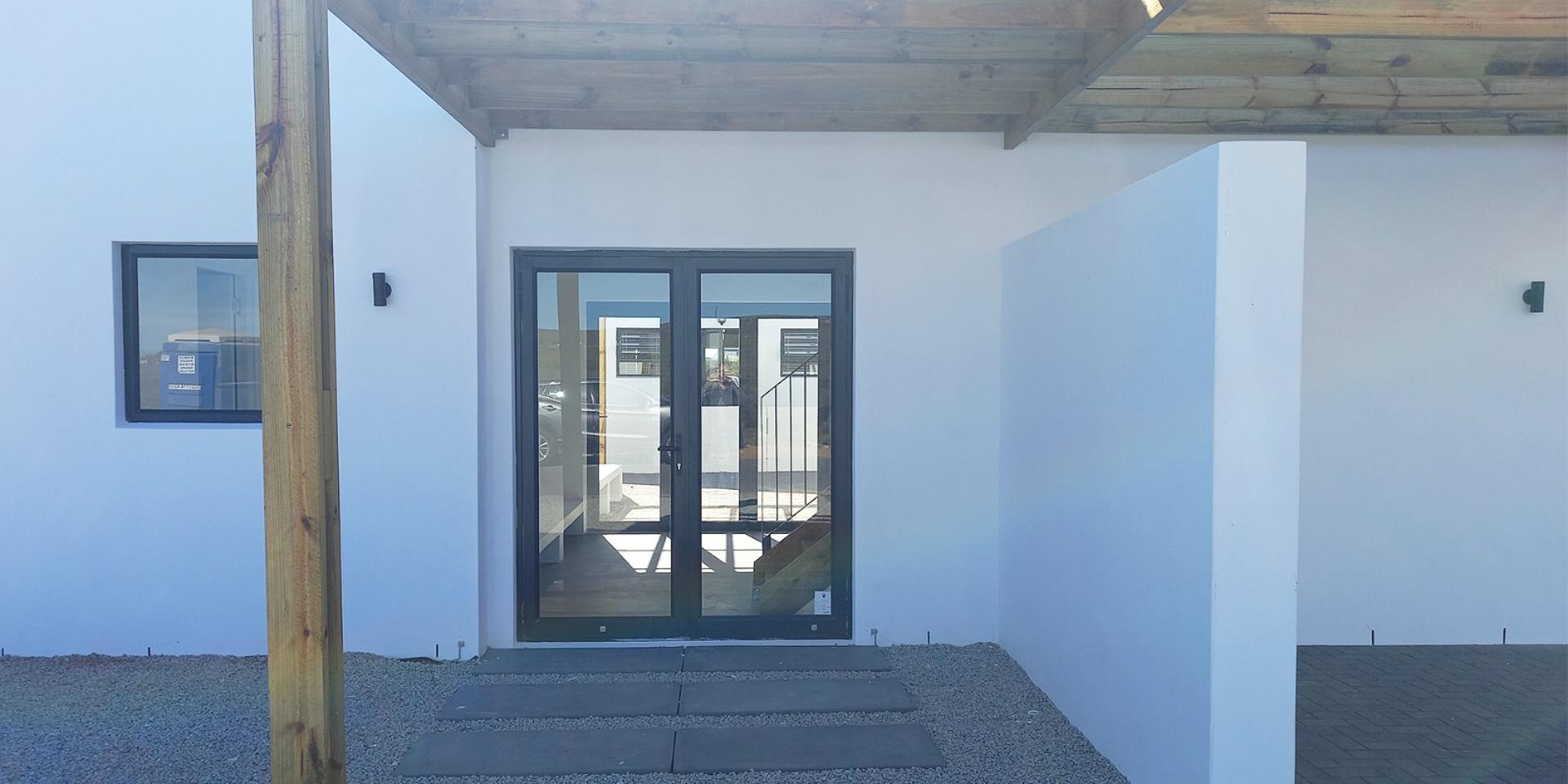 Image 4 of 6