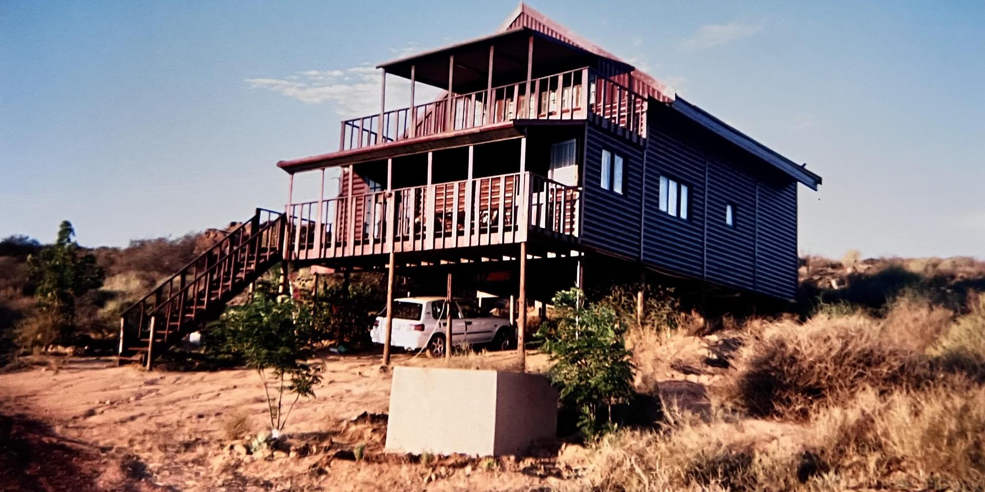 Image 3 of 6