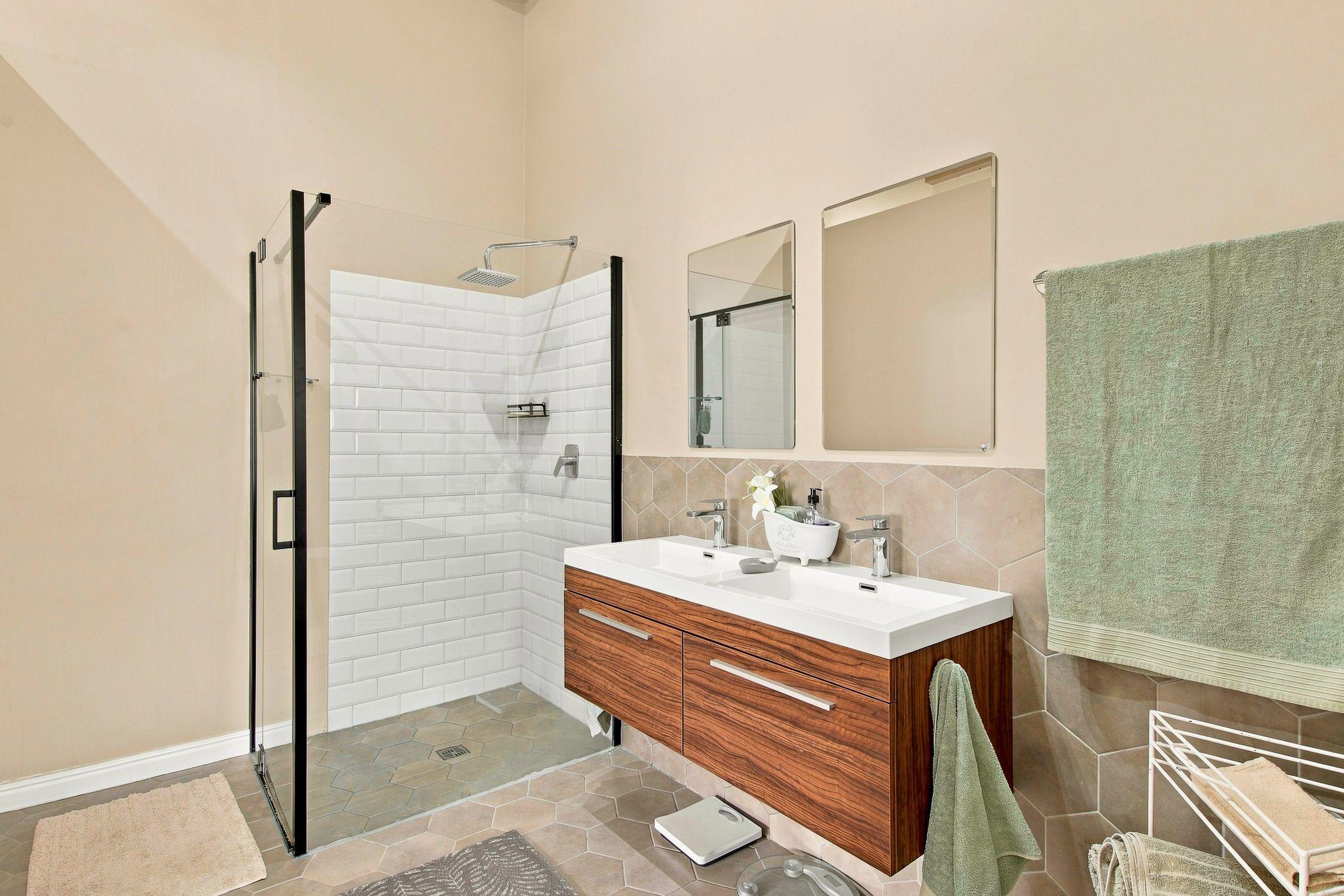 Image 35