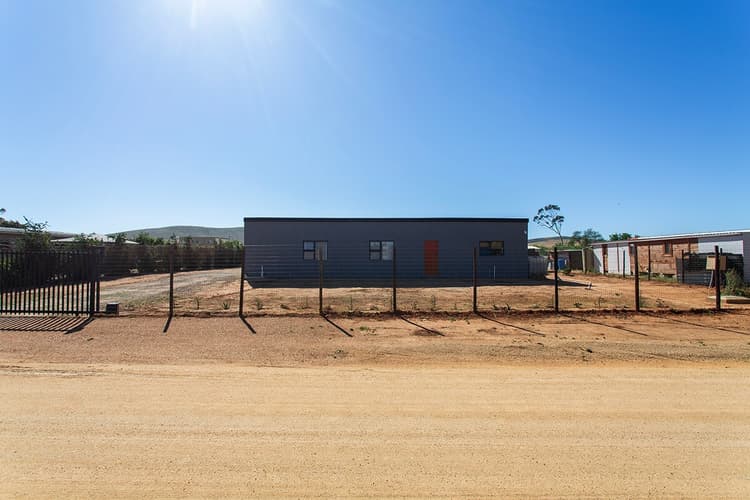 Main property image