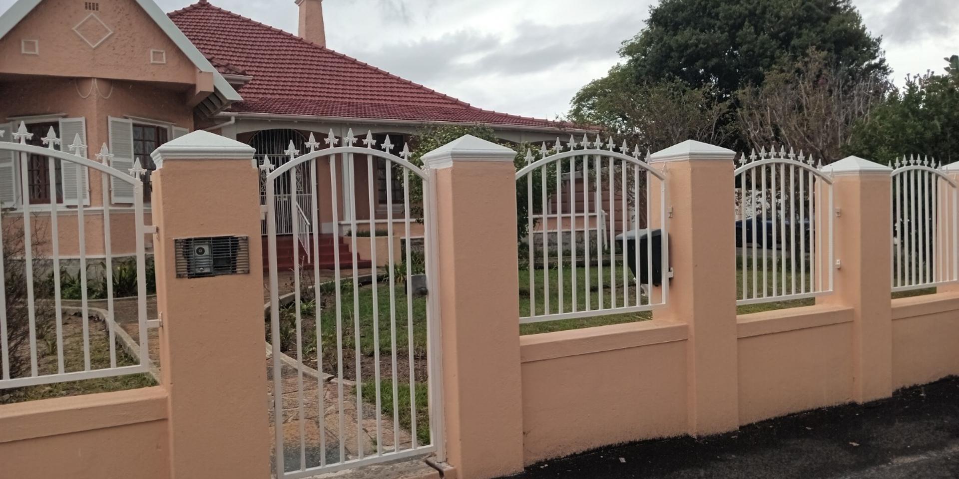 Image 2 of 6