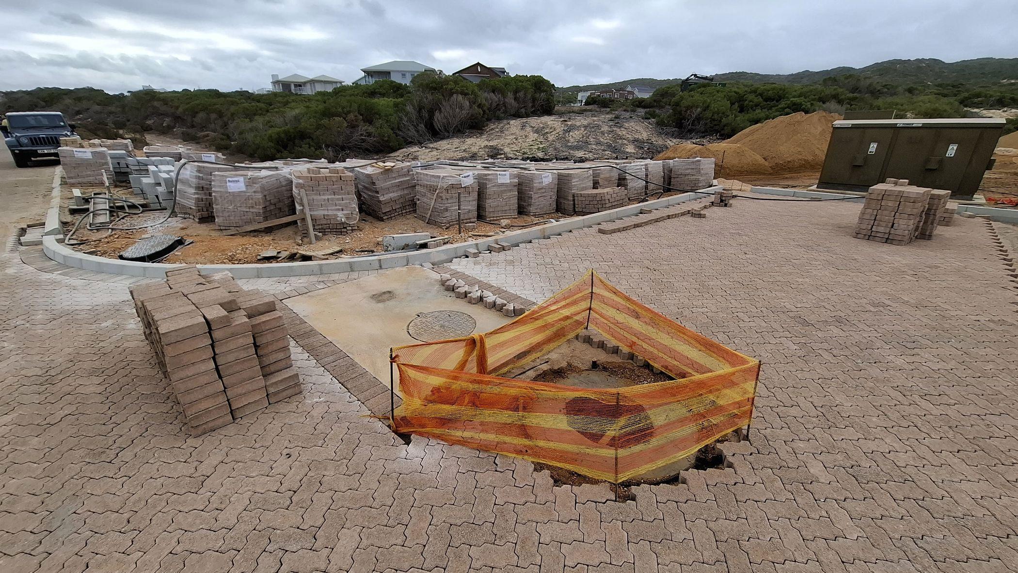 Image 4 of 6