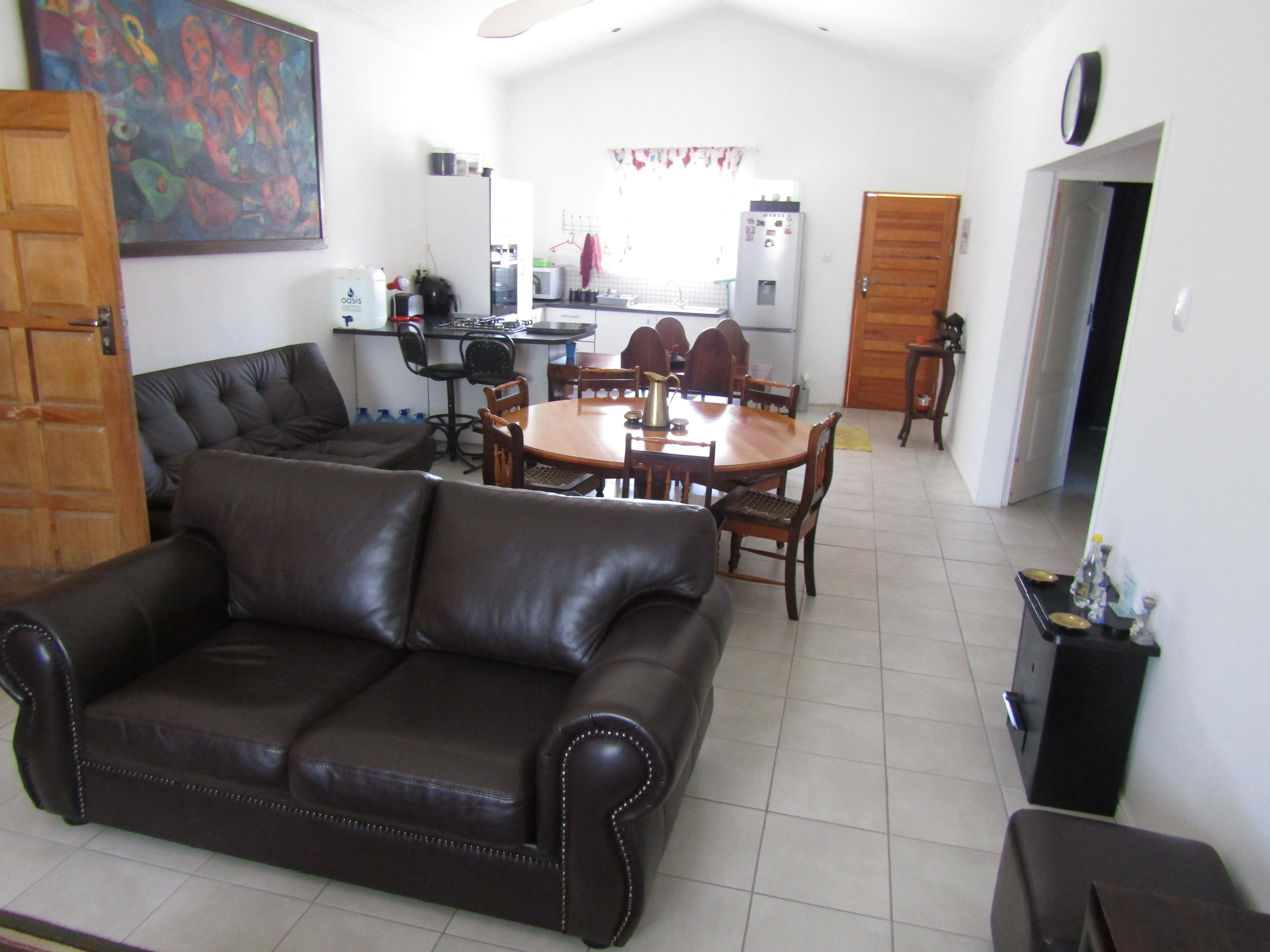 Image 4 of 6