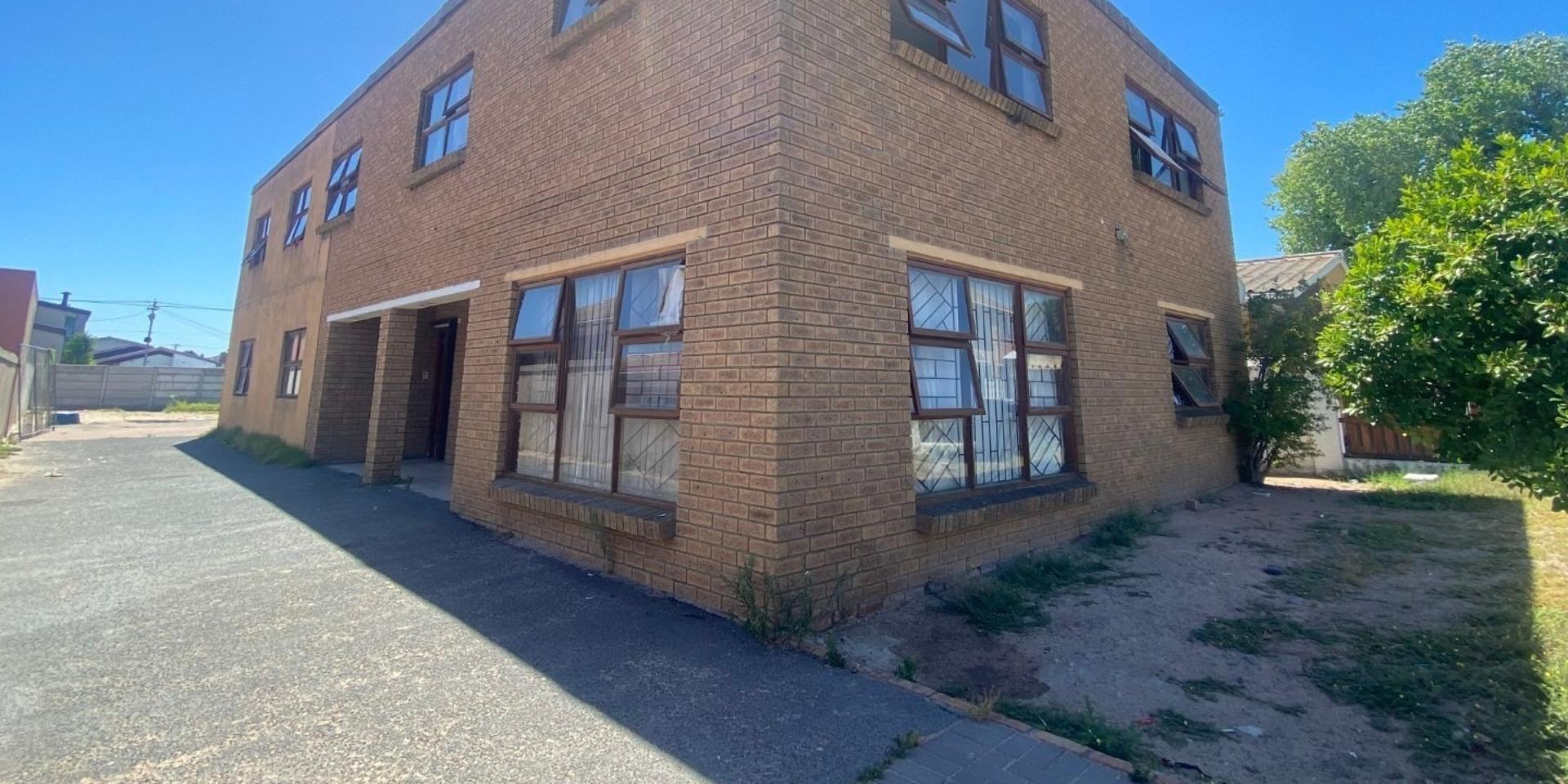 Image 1 of 6