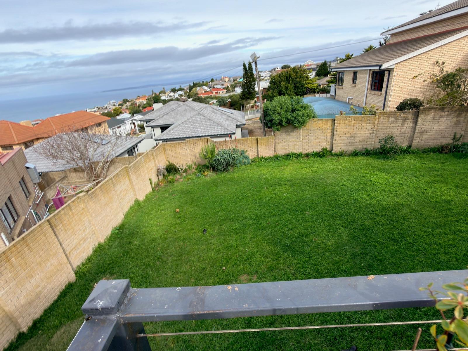Image 2 of 6