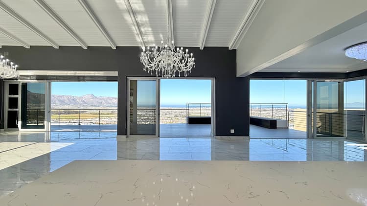 Main property image