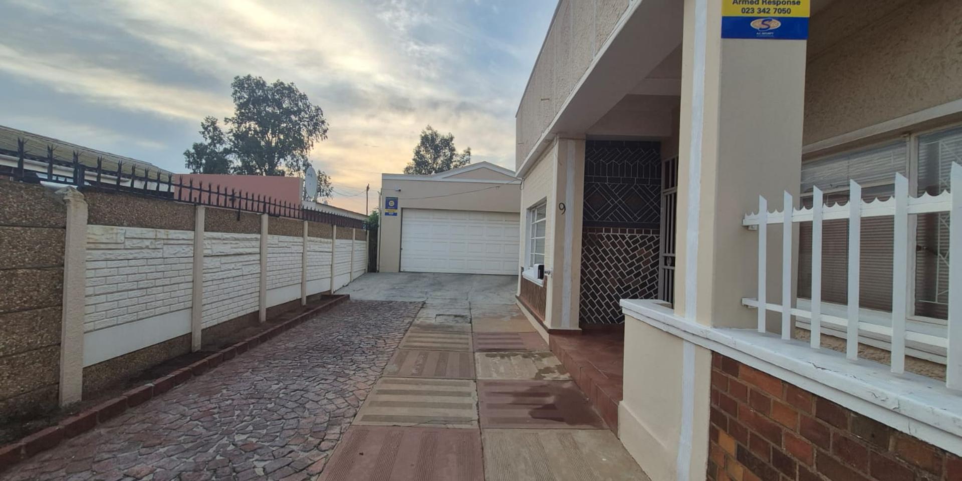 Image 2 of 6