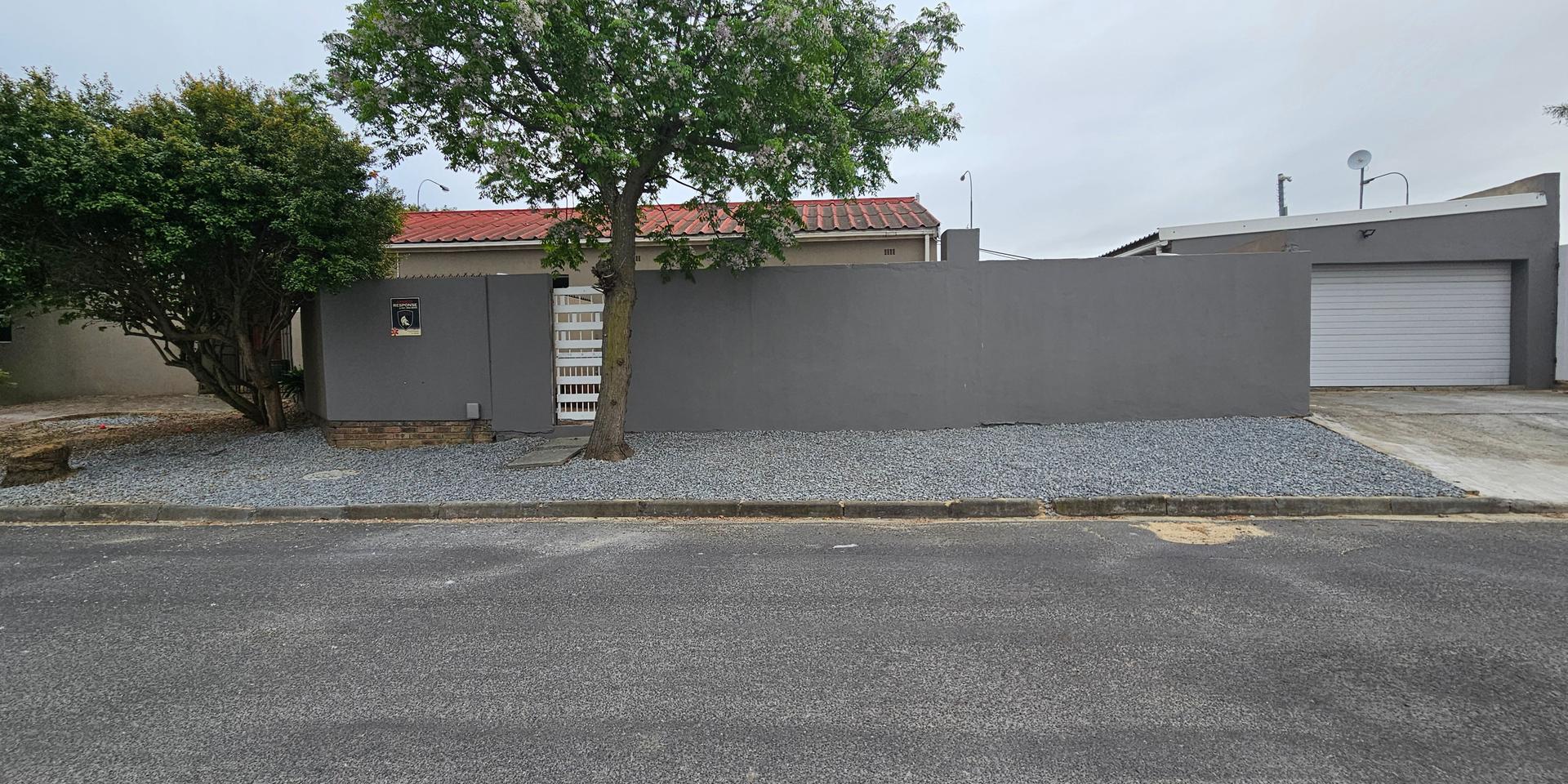Image 2 of 6