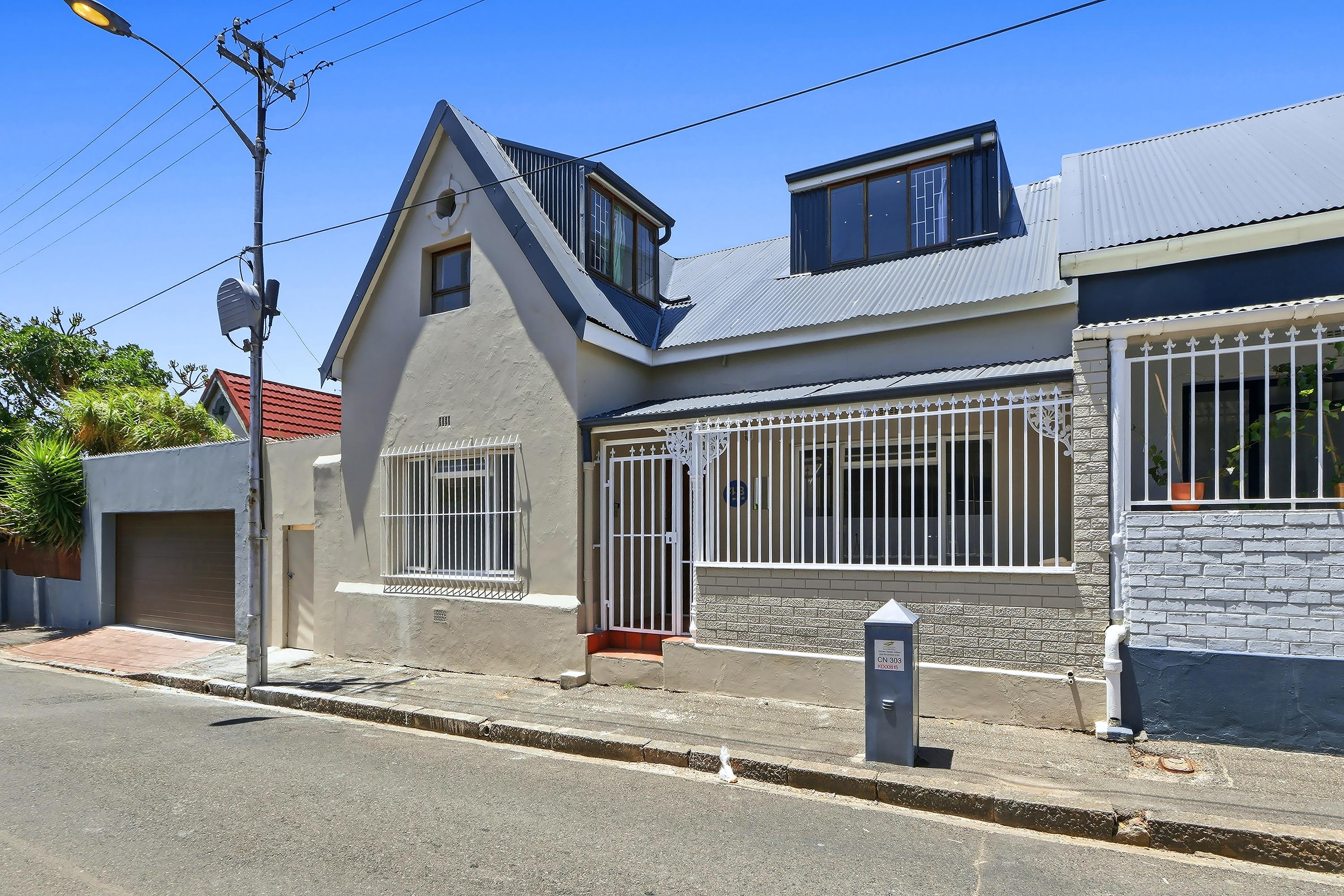 Image 1 of 6