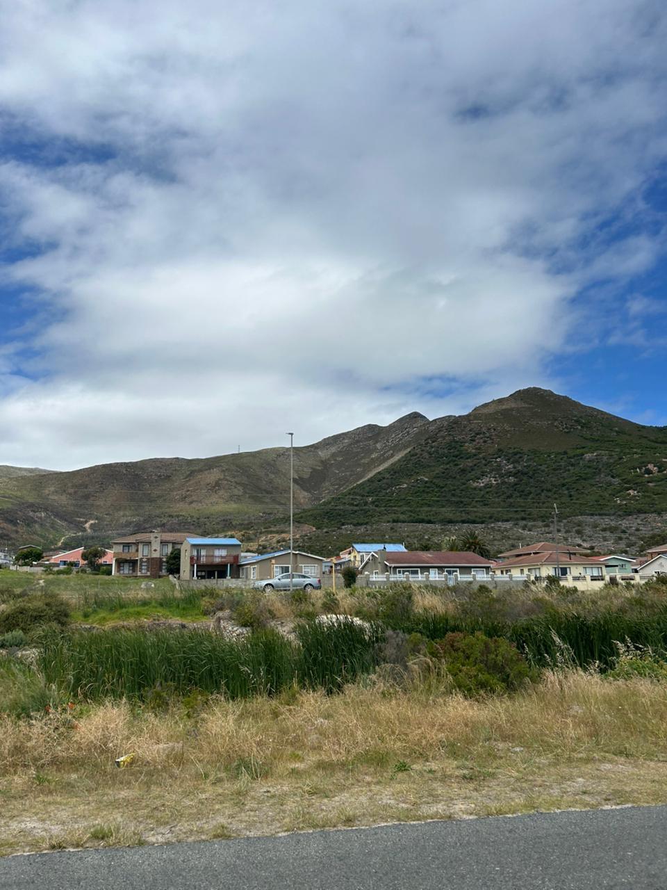 Image 2 of 6