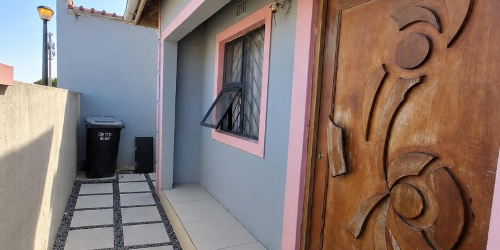 Image 5 of 6