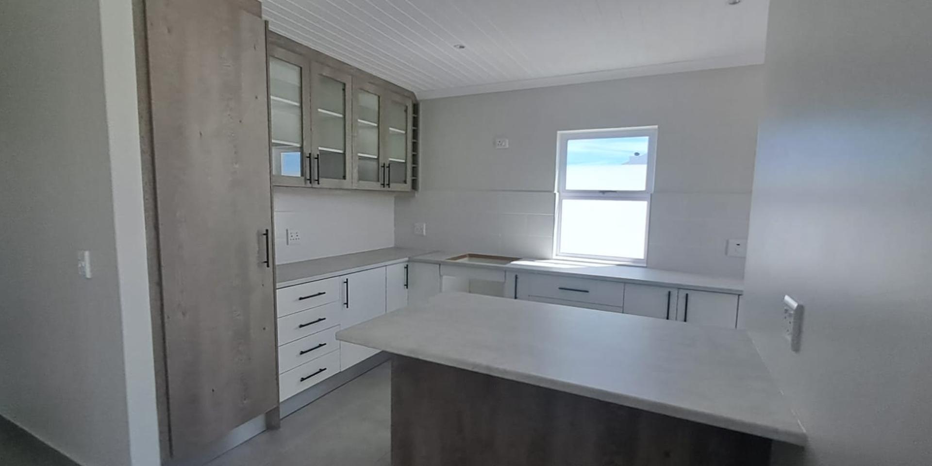 Image 5 of 6