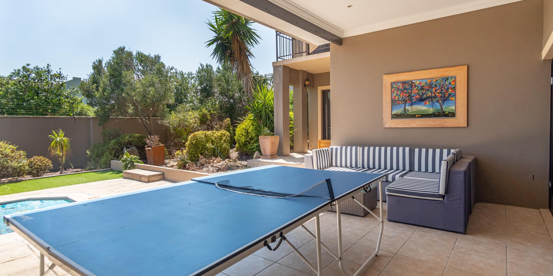Image 4 of 6