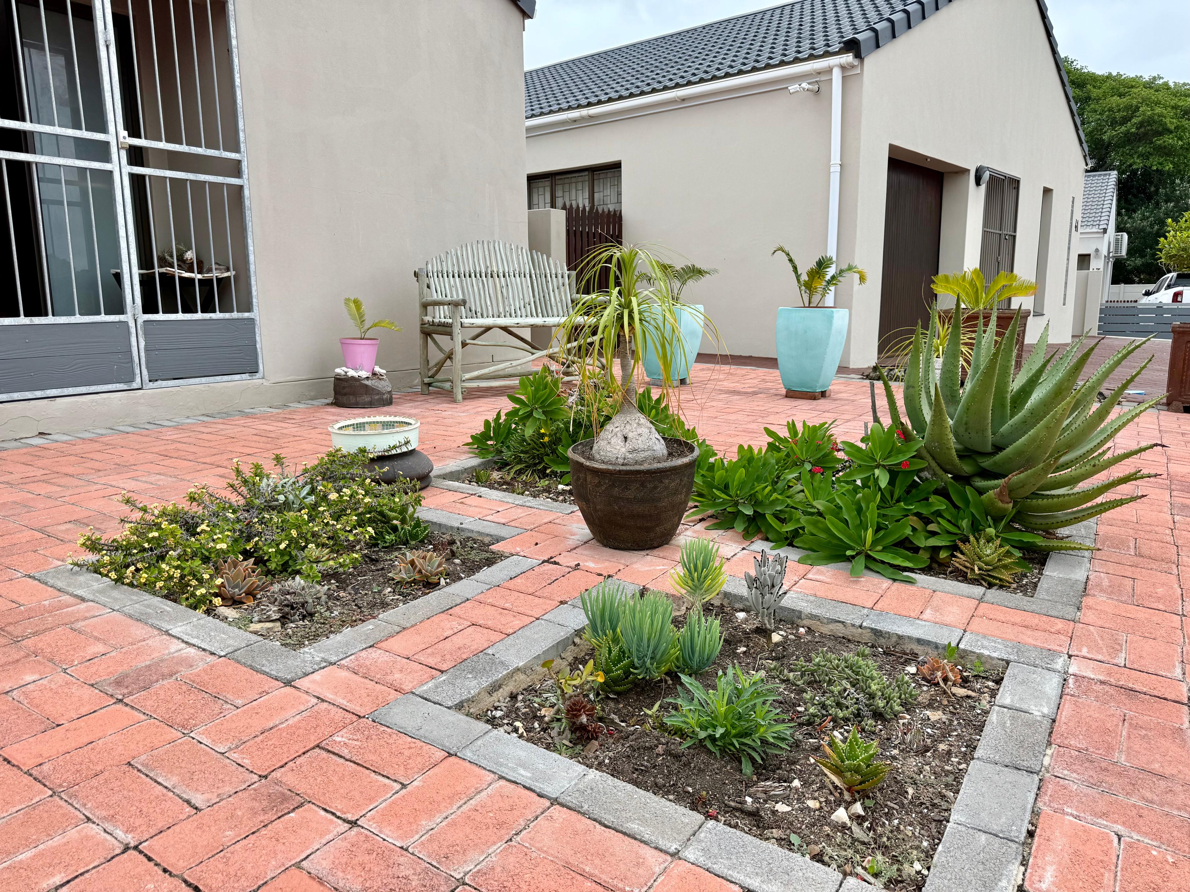 Image 2 of 6