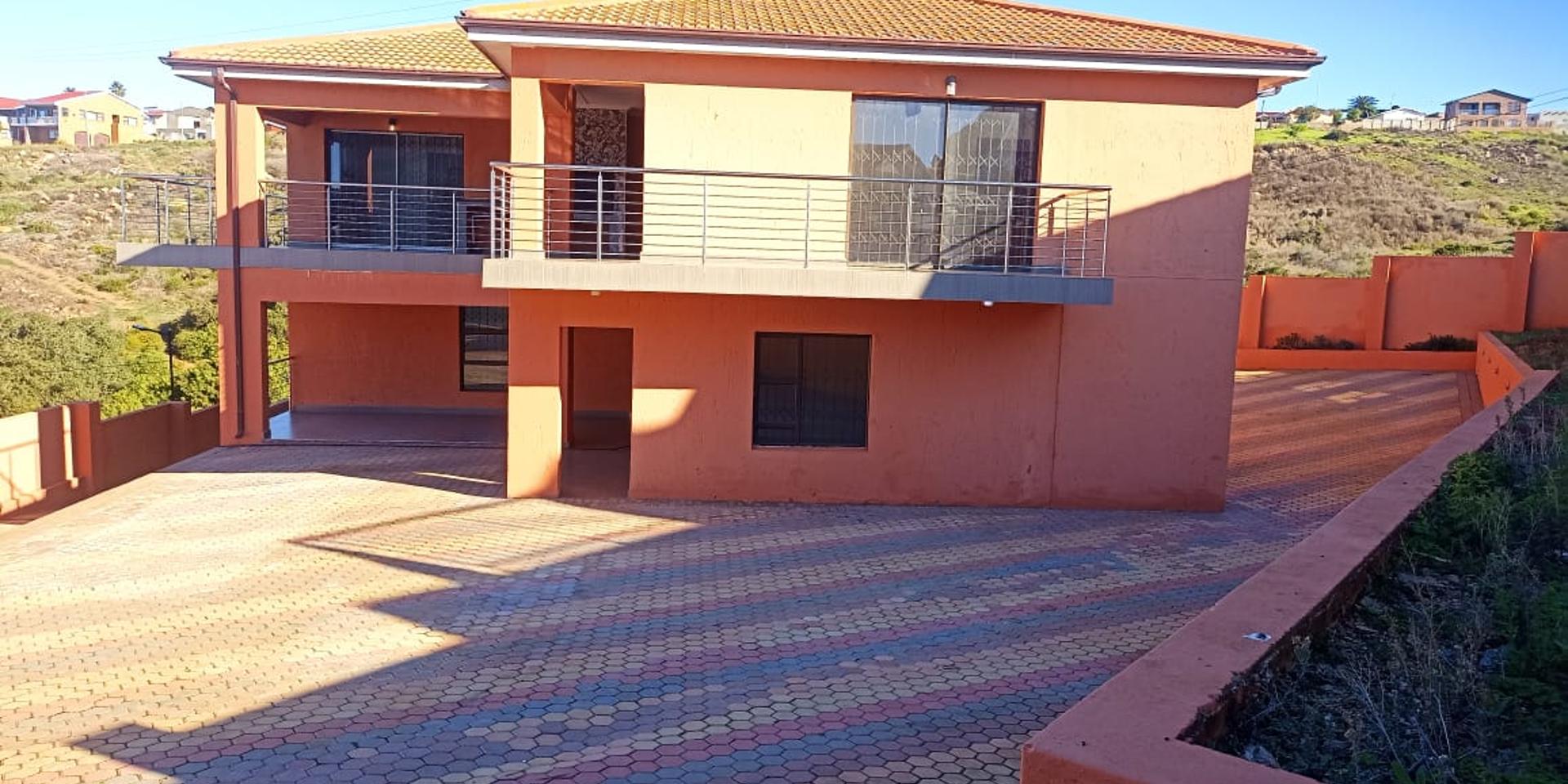 Image 2 of 6