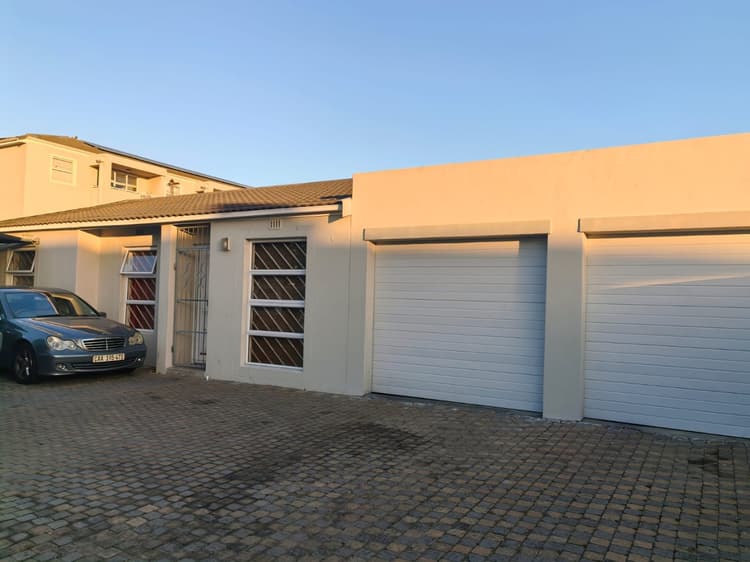 Main property image
