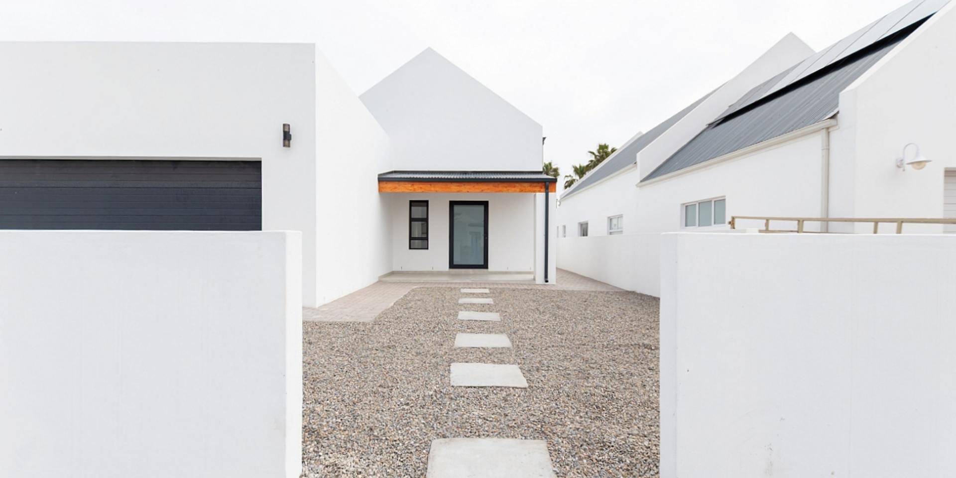 Image 4 of 6