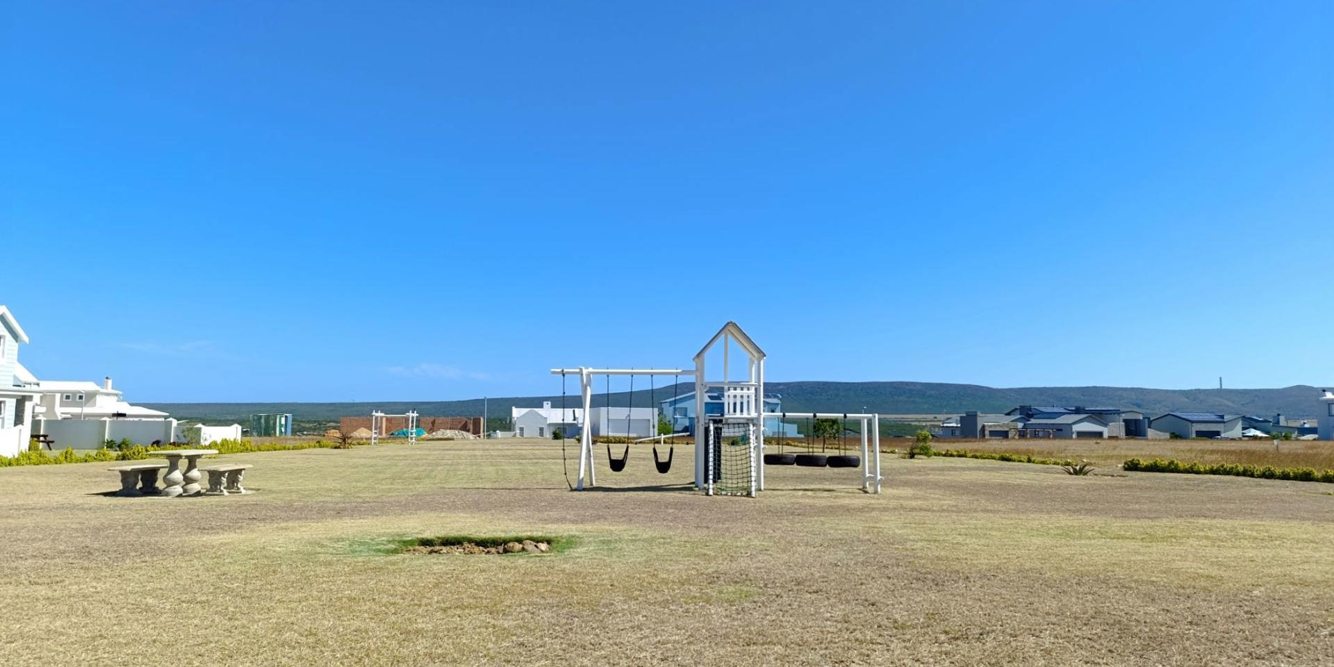 Image 4 of 6