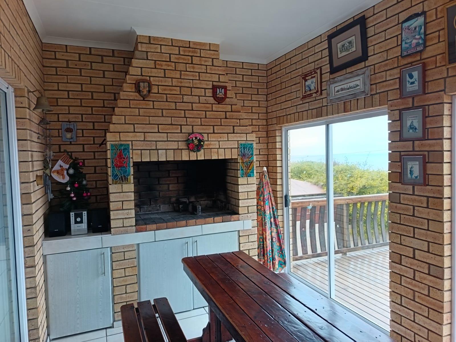 Image 4 of 6
