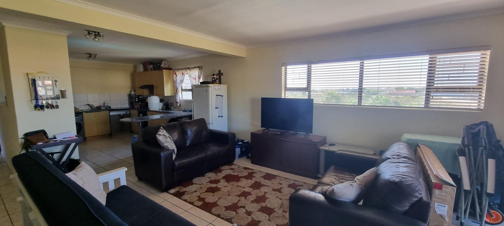 Image 2 of 6