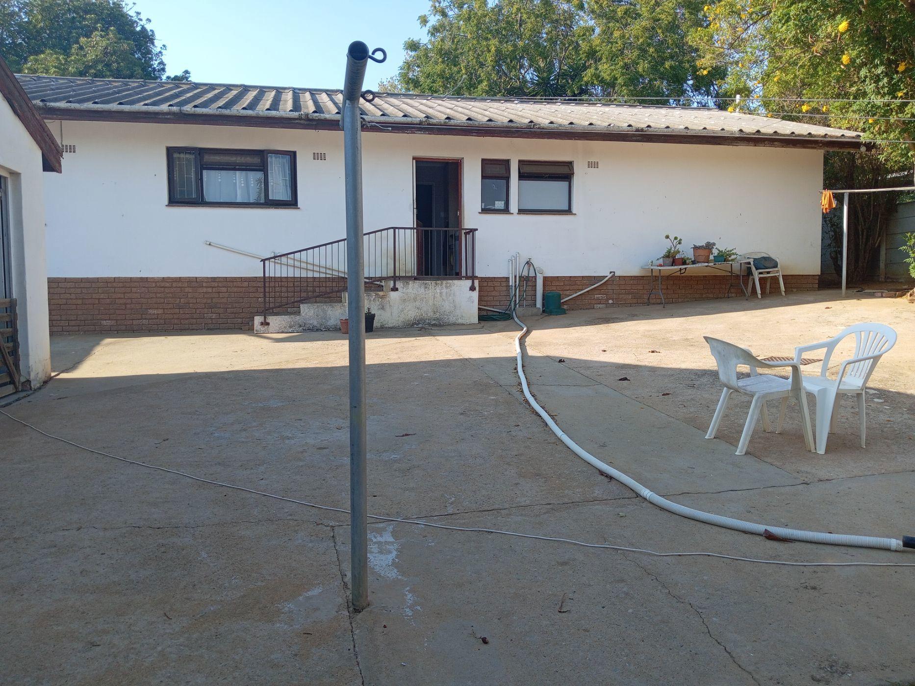 Image 2 of 6