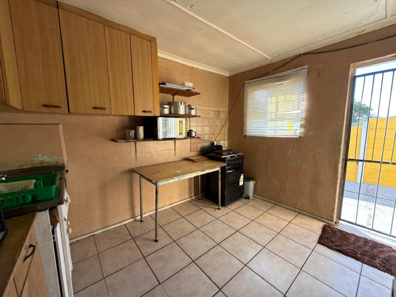 Image 5 of 6