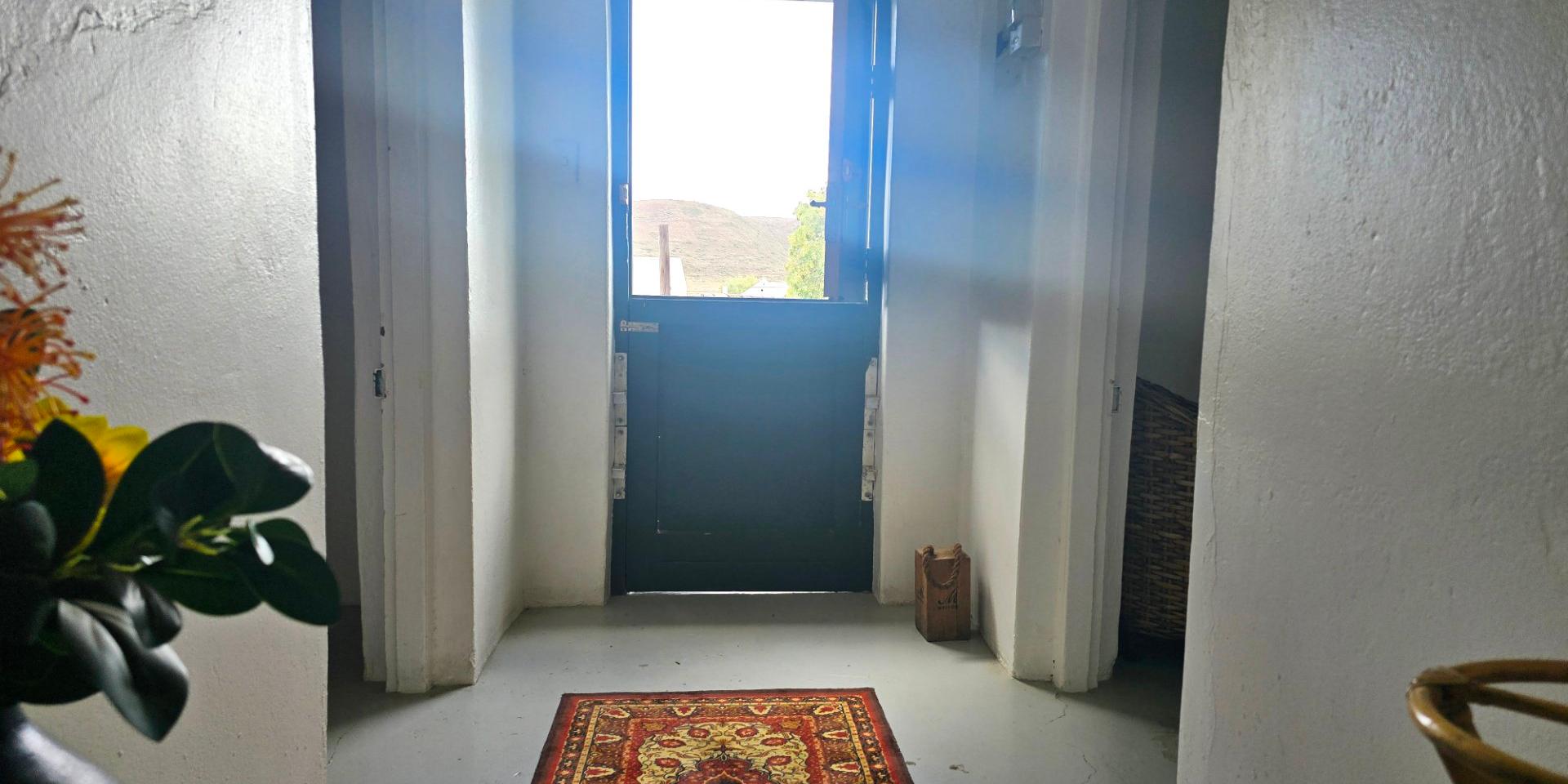 Image 4 of 6