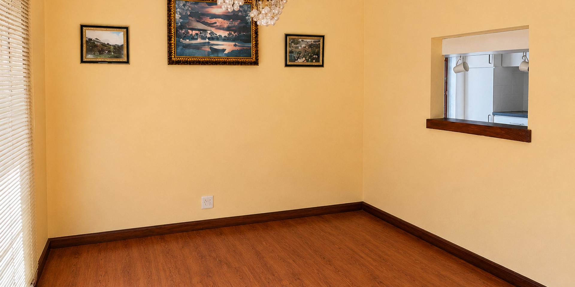Image 3 of 6
