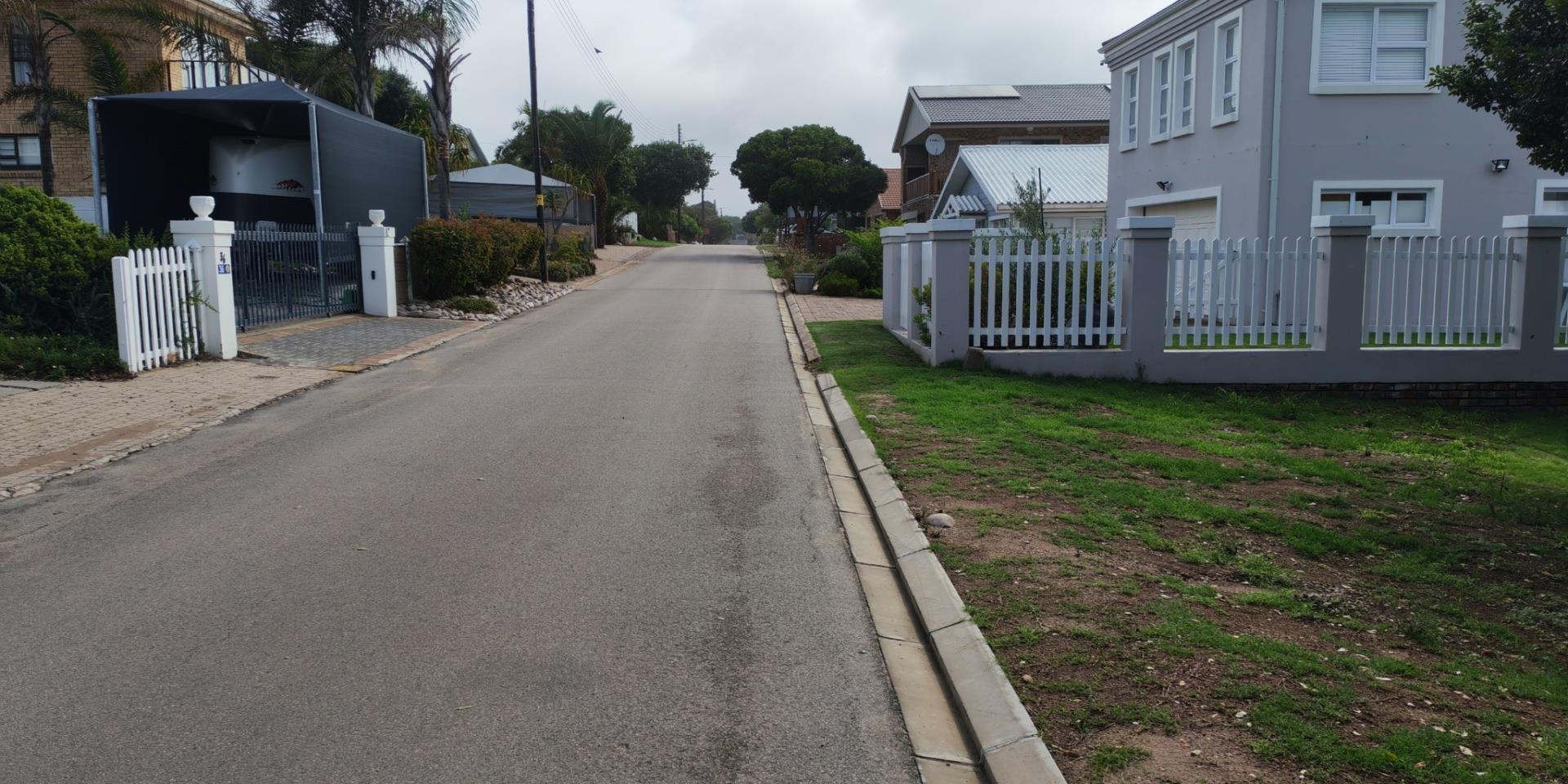 Image 3 of 6