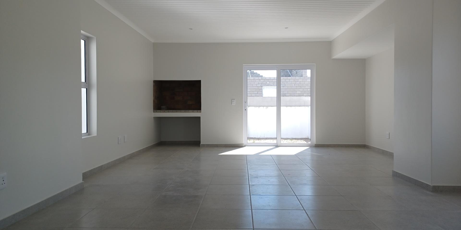 Image 5 of 6