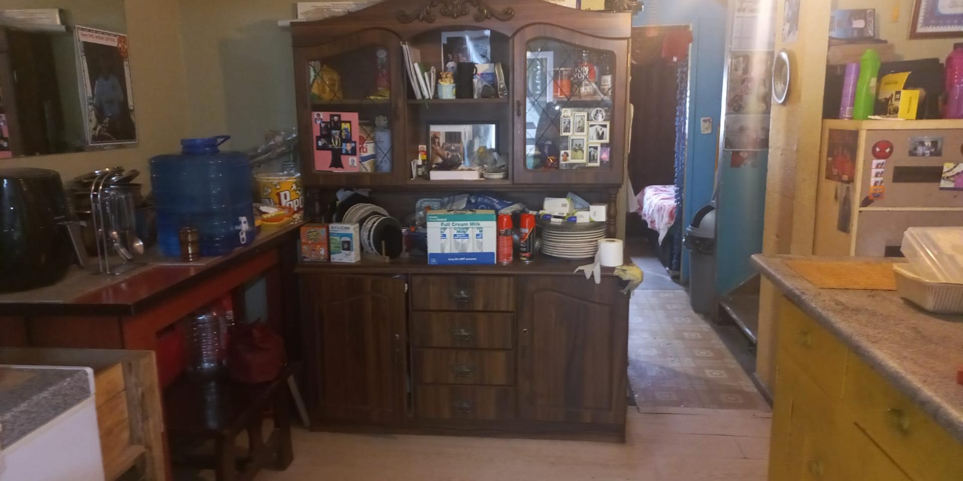 Image 5 of 6
