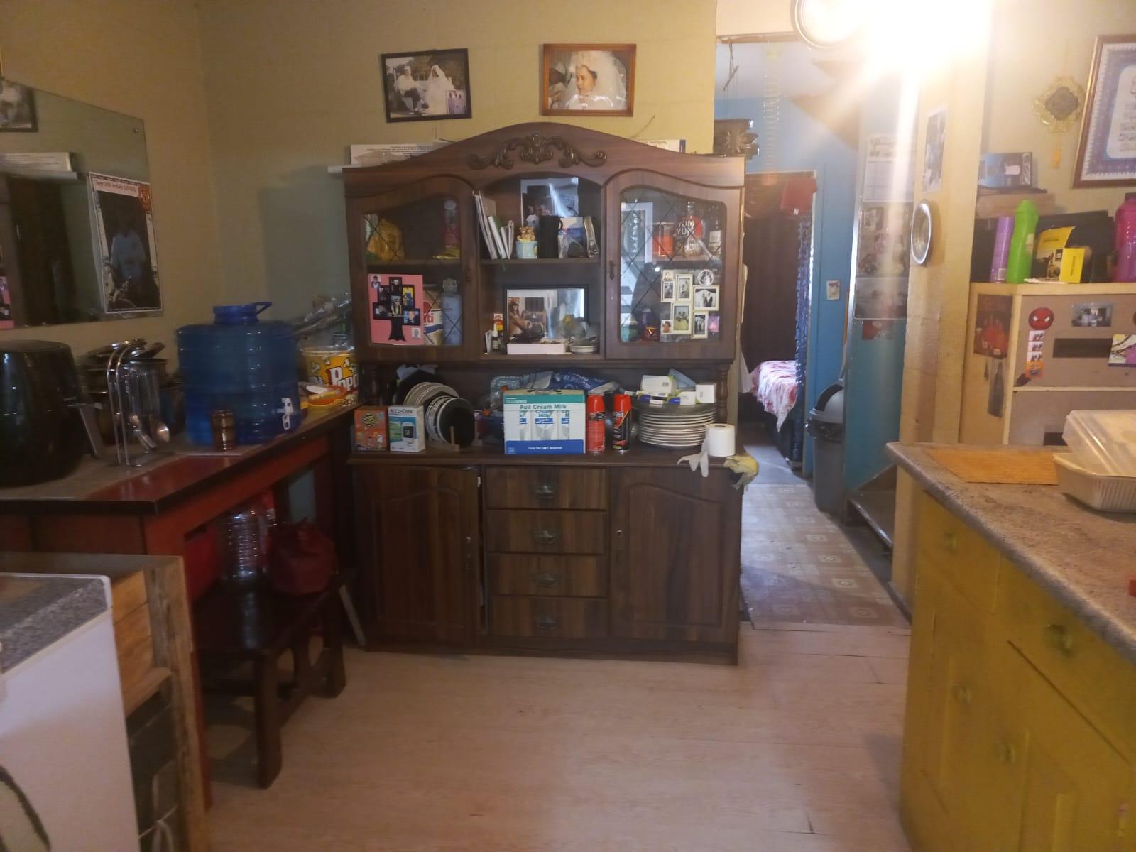 Image 5 of 6