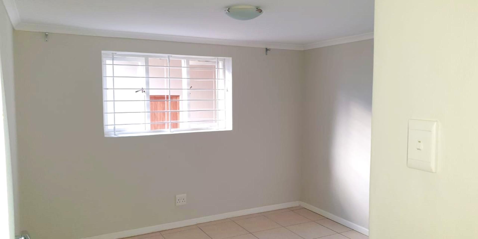 Image 5 of 6