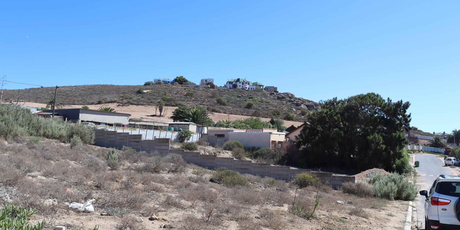 Image 4 of 6