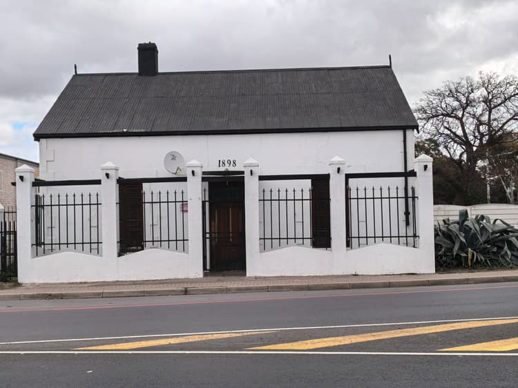 Main property image