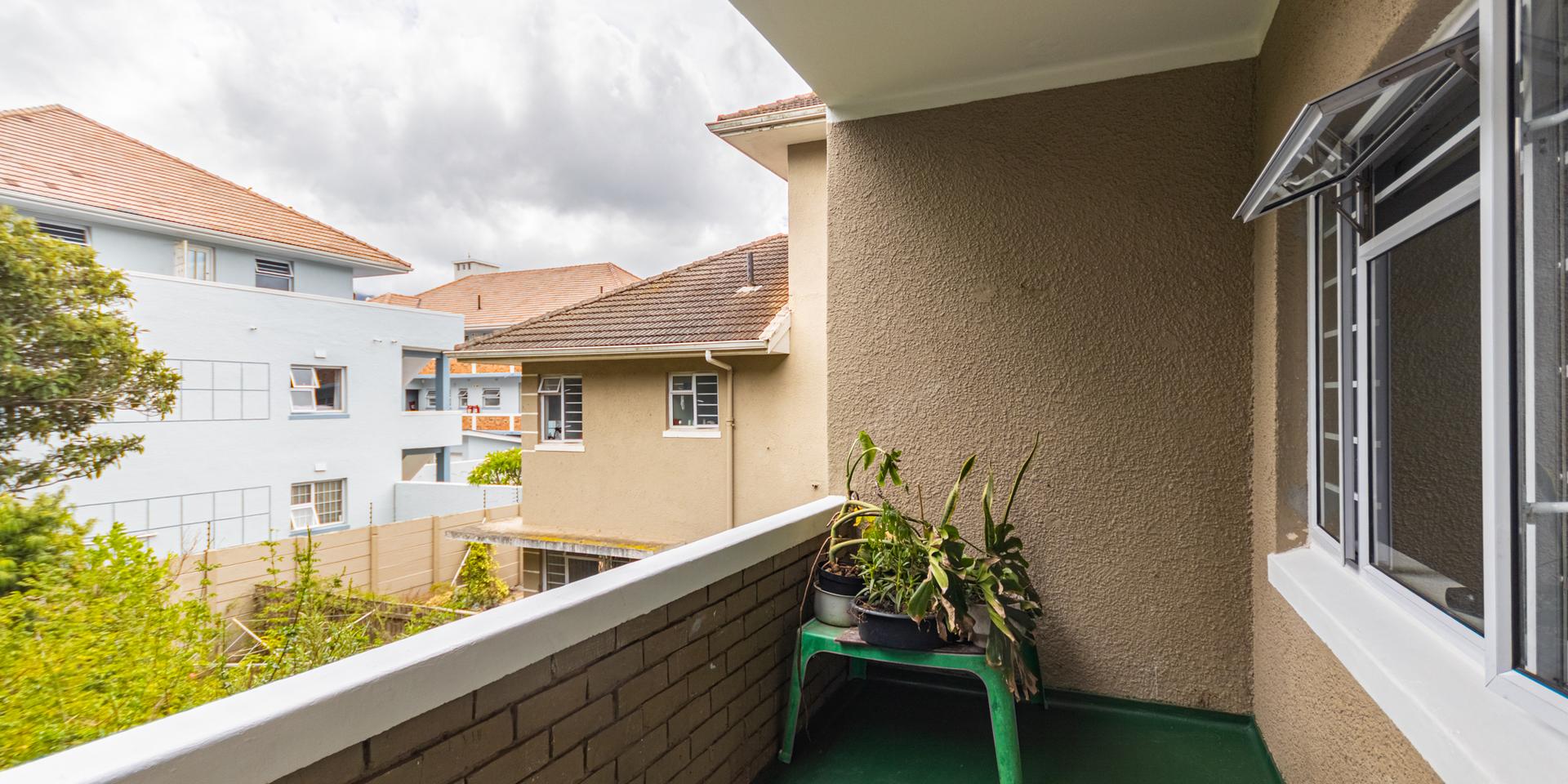 Image 5 of 6