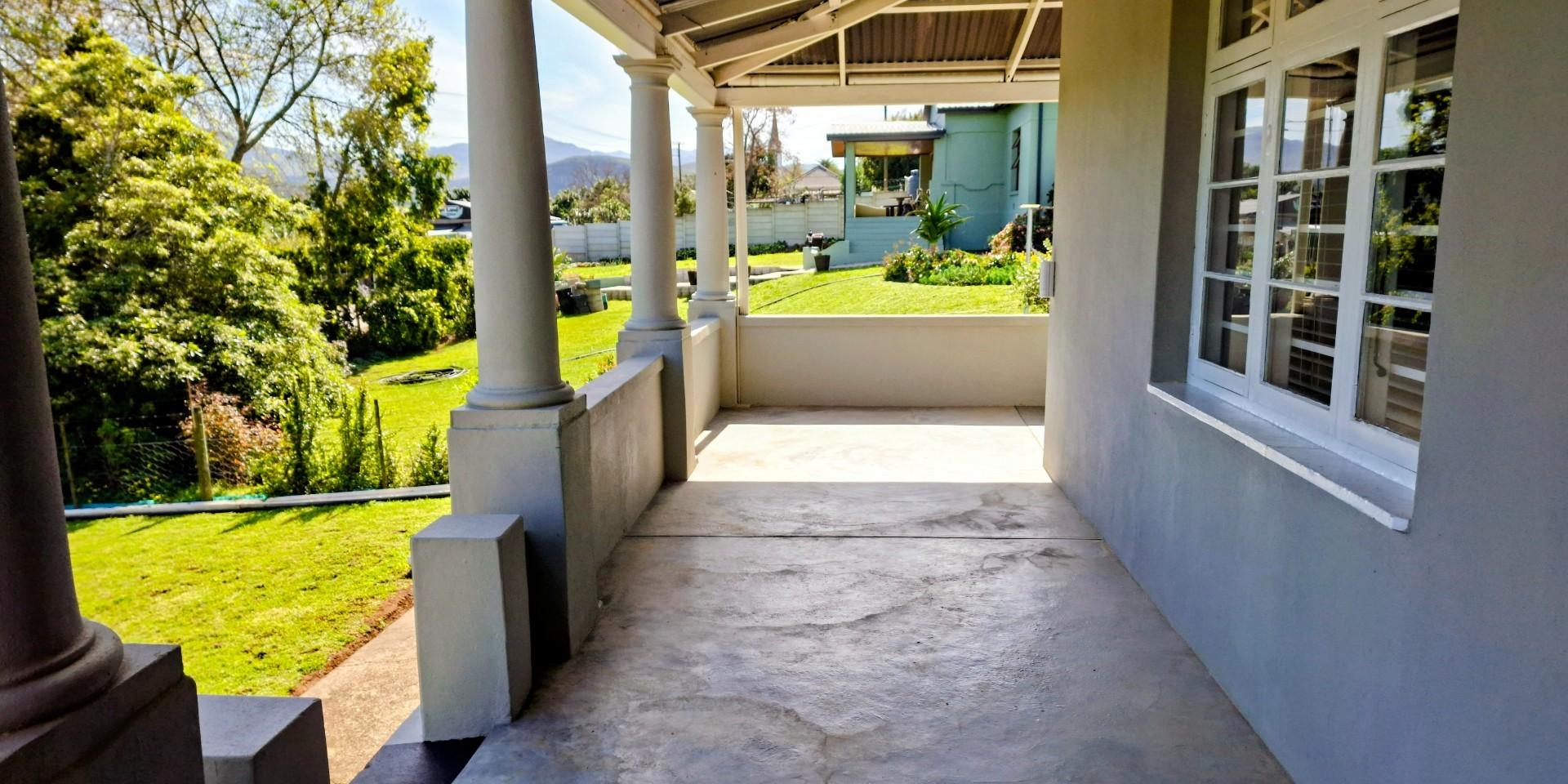 Image 4 of 6