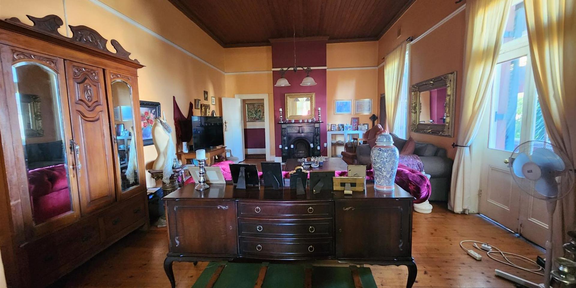 Image 5 of 6
