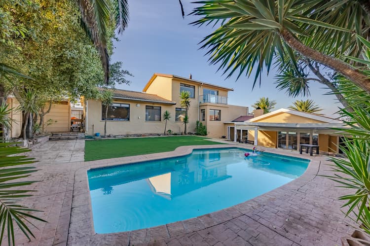 Main property image