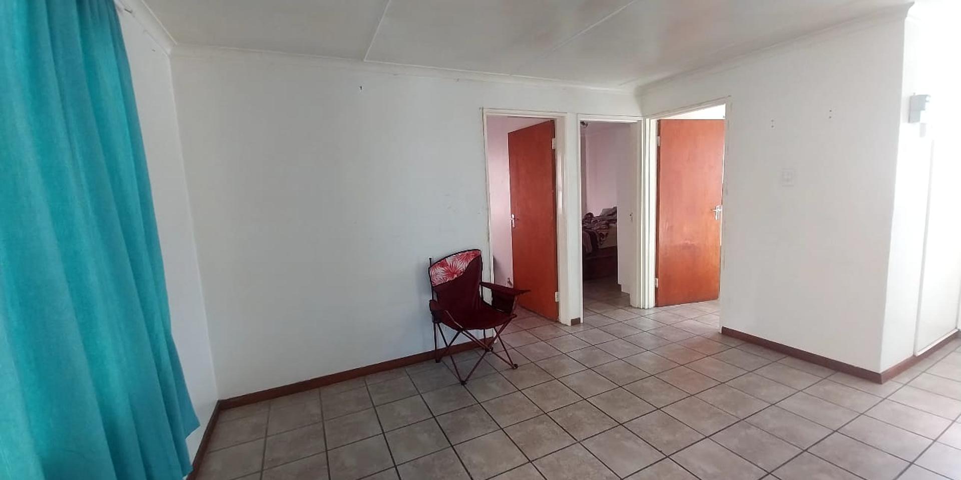 Image 5 of 6