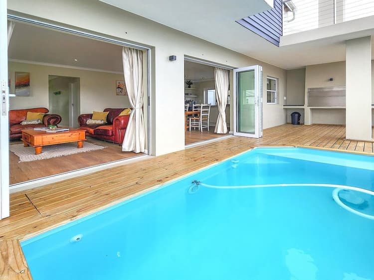 Main property image