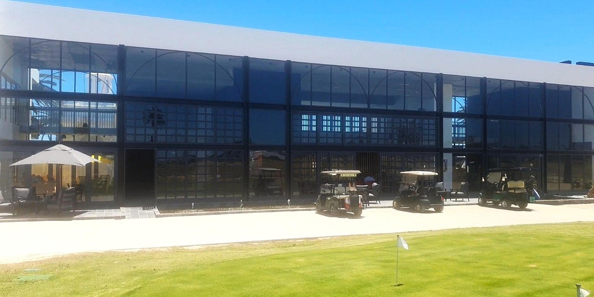 Image 2 of 6