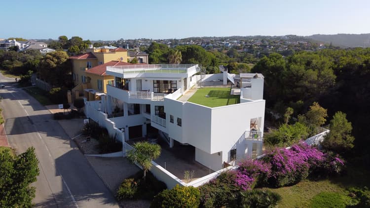 Main property image