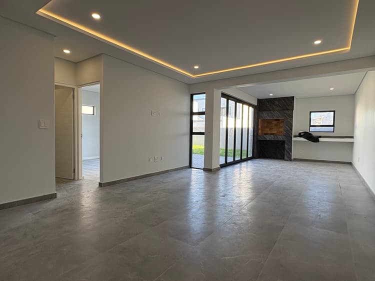 Main property image