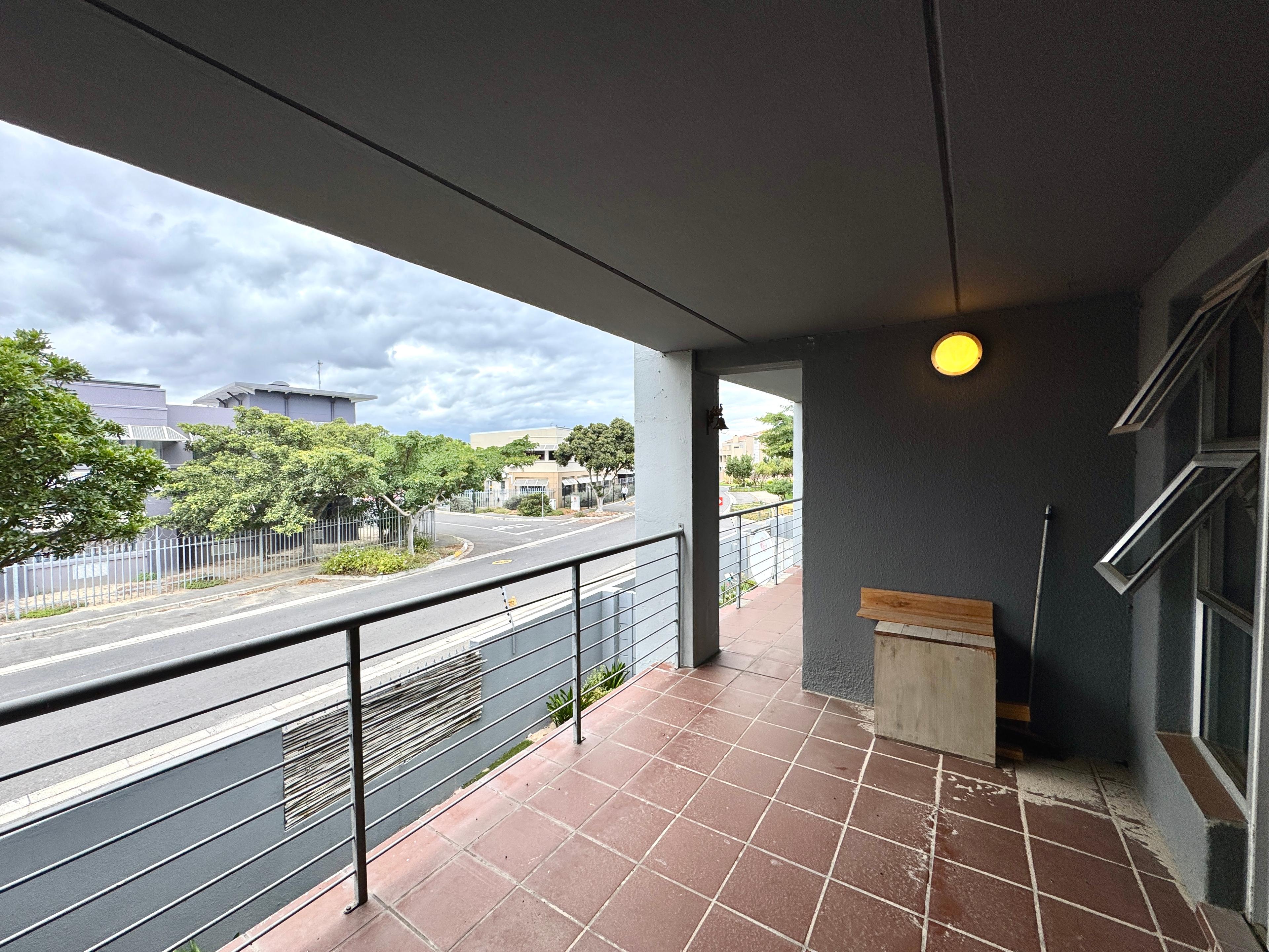 Image 3 of 6