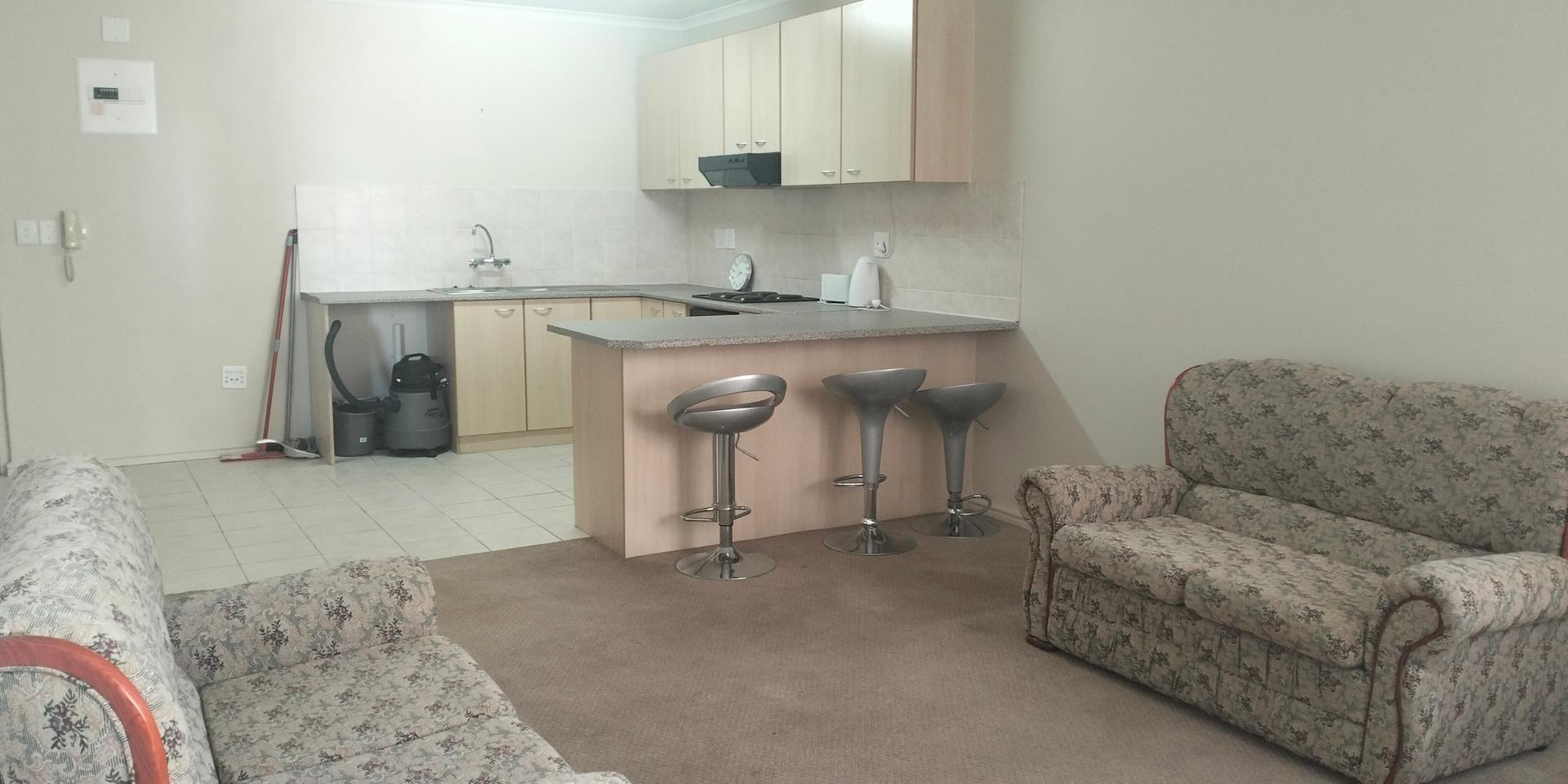 Image 4 of 6
